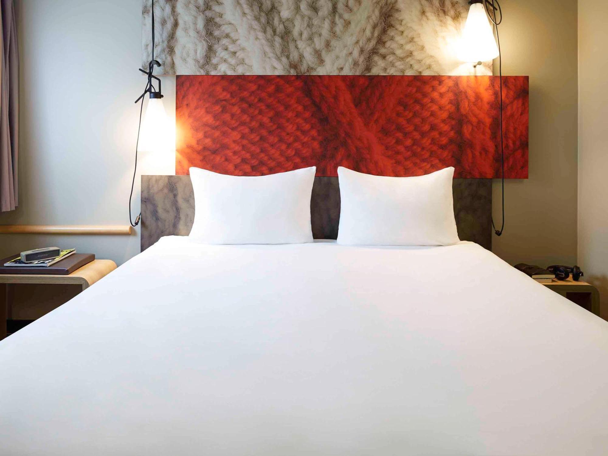 Ibis Paris Canal Saint Martin Buitenkant foto