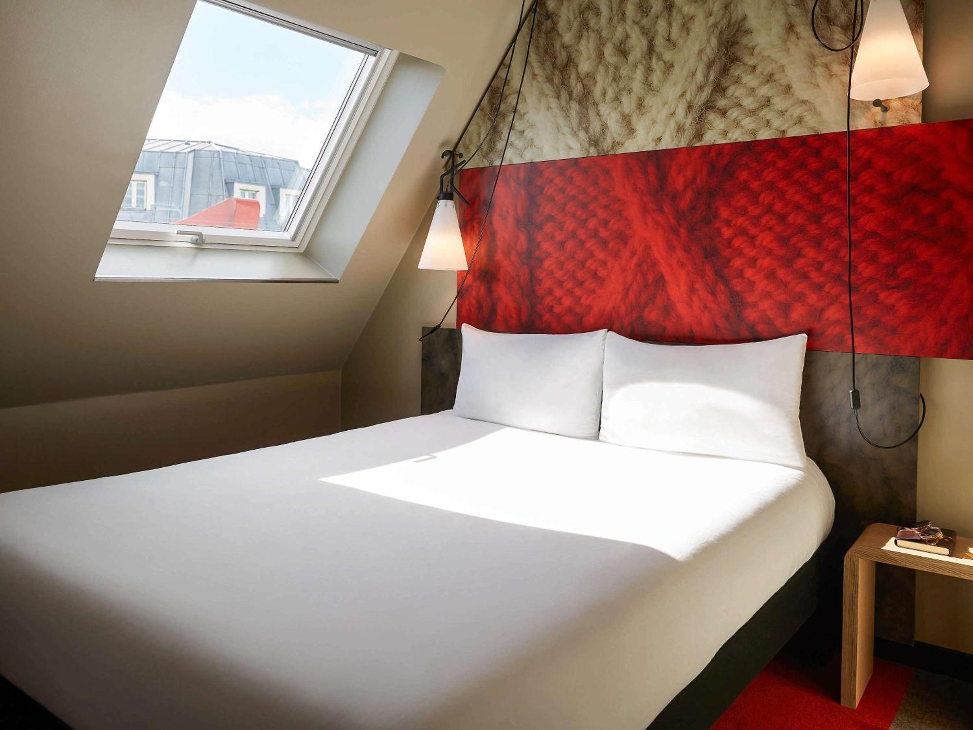 Ibis Paris Canal Saint Martin Buitenkant foto