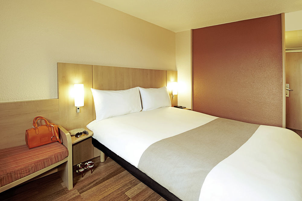 Ibis Paris Canal Saint Martin Buitenkant foto